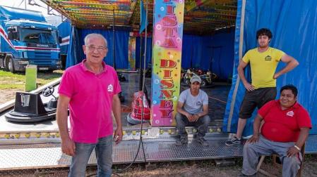 Un centenar de feriantes piden les permitan abrir para “evitar la ruina”