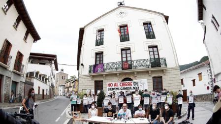 Alcaldes y concejales rechazan la "deslocalización pura y dura" de Gamesa
