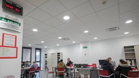 Cuatro de cada diez personas atendidas en los servicios de orientación laboral encuentra trabajo en medio año