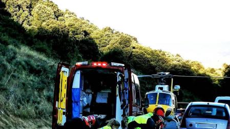 Rescatado en helicóptero un montañero accidentado en Echauri