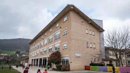 El colegio público de Larraintzar sufre deficiencias estructurales