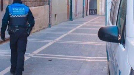 Denunciadas 11 personas y tres locales de hostelería por ausencia de mascarillas