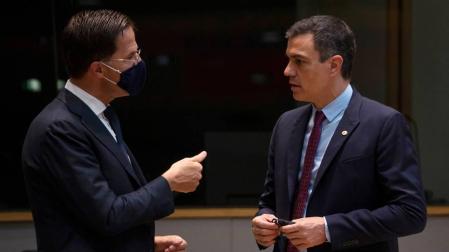 Sánchez pelea por mantener el fondo y se abre al control aunque sin vetos