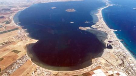 El Mar Menor ya es "óptimo" para el baño y está libre de bacterias