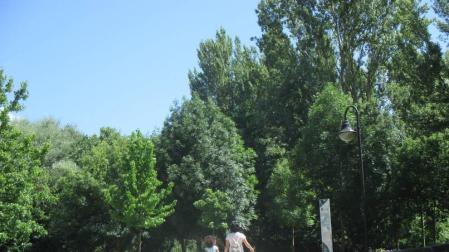 Fin de semana soleado con máximas rondando los 30 grados y cierzo por las tardes