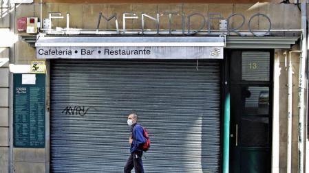 La calle Mercaderes pierde dos bares: El Mentidero y La Juanita