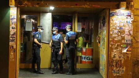 Todas las fotos del dispositivo de vigilancia de la Policía Nacional durante la noche del viernes, 24 de julio, en Pamplona