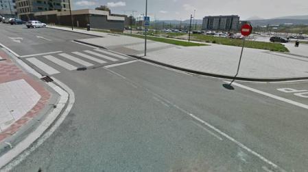 Imputado en Pamplona tras sufrir una salida de vía y arrojar una tasa de 0,81