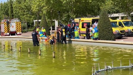 Muere un joven tras ser succionado por una tubería de una fuente ornamental de Móstoles