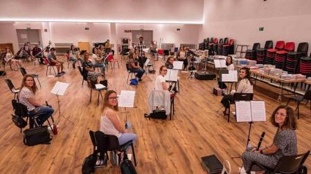 Ensayando como consuelo