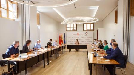 Acuerdo en Navarra para complementar el ERTE de 11.000 trabajadores con rentas bajas