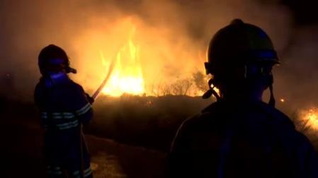 Más de 1.000 hectáreas calcinadas en el incendio más grande del verano