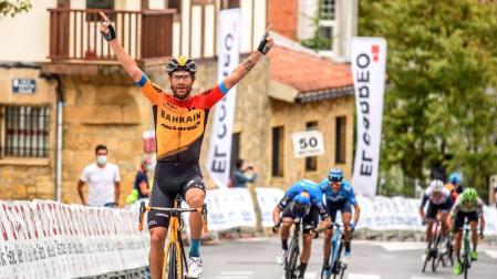 Damiano Caruso logra la victoria en el Circuito de Getxo