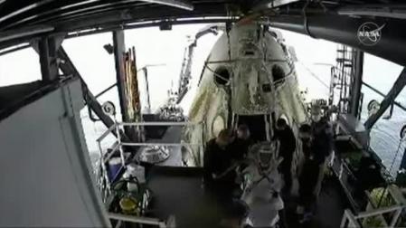Vídeo: La cápsula Dragon culmina con éxito una misión histórica de la NASA y SpaceX