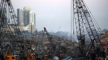 Búsqueda a contrarreloj de los casi cien desaparecidos tras las explosiones en Beirut