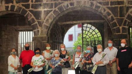 Baztan premia el embellecimiento de balcones y ventanas