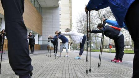 Marcha nórdica y ejercicio para mayores de 40 años, apuestas del Ayuntamiento de Pamplona