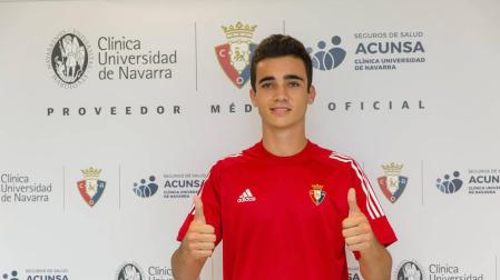LOS PRIMEROS. Asier Córdoba (imagen), Aimar Oroz y Gorka Zabarte se sometieron ayer a pruebas médicas en la CUN. Hoy lo harán sus compañeros.