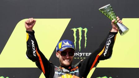 El Mundial de MotoGP se agita con la ausencia de Márquez