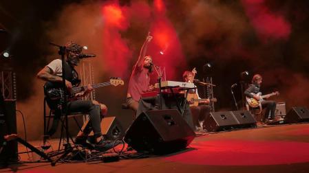 El diluvio rompió el clímax en el concierto de Viva Suecia