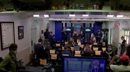 El Servicio Secreto se lleva a Donald Trump sin mediar palabra