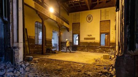 Las demoliciones en el patio inician la rehabilitación de Salesas