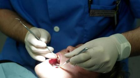 Los dentistas navarros vuelven al trabajo con más medidas de seguridad