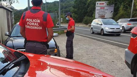 Denunciado con 1.600 € de multas por, entre otras, positivo en cocaína y portar una navaja de 18 cm