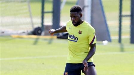 Umtiti da positivo por COVID-19
