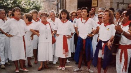 Sabina Puértolas, de ronda jotera por Tafalla