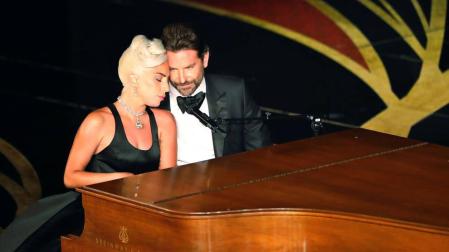 Lady Gaga y Bradley Cooper, durante la última ceremonia de los Oscar.