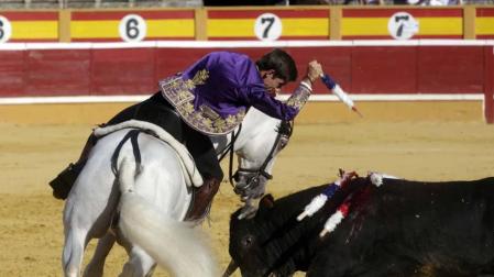 Guillermo Hermoso de Mendoza y Curro Díaz salen a hombros en Tudela