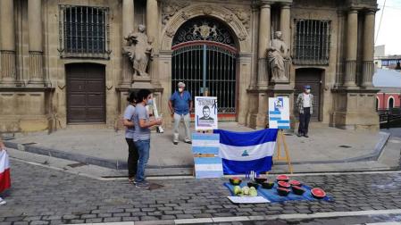 Una concentración pide justicia para el temporero muerto en Murcia