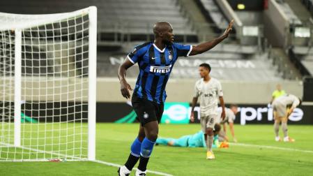 Lautaro y Lukaku liquidan al Shakhtar y retan al Sevilla