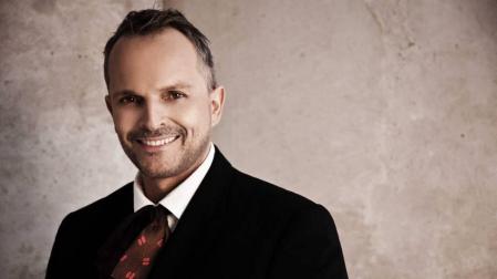 Miguel Bosé: "He hecho la banda sonora de muchas generaciones"