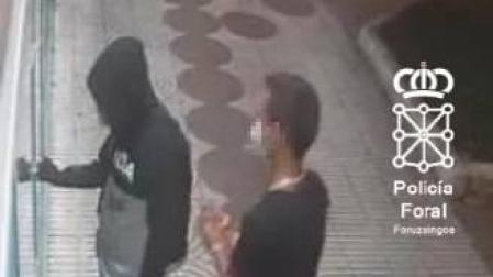 Detenidos tres jóvenes de 22 y 24 años tras robar en una academia en Pamplona