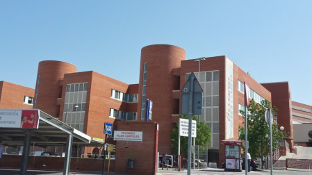 Buscan a un hombre por agredir con una barra de hierro a su mujer en Murcia