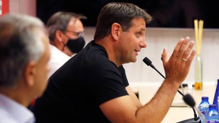 Palacios: "Mi corazón es rojo por Osasuna y ahora también por el Numancia"