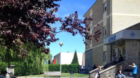 Cerca de 4.000 navarros apuestan por la experiencia online de la UNED