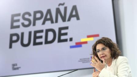 La ministra portavoz y de Hacienda, María Jesús Montero, en la rueda de prensa posterior al Consejo de Ministros