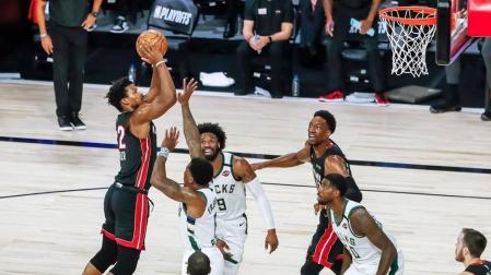 Heat pasa seis años después a las finales Conferencia Este y Lakers toma ventaja en el Oeste