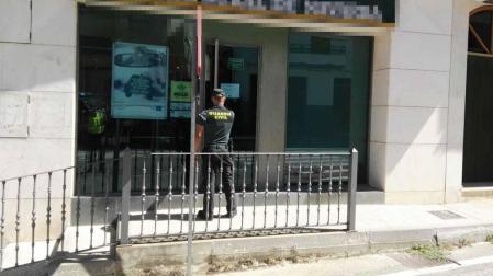 Detenida una extrabajadora de una sucursal bancaria por el hurto de 5.000 €