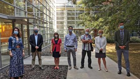 Andrea Jiménez, soprano; Joaquim Llansó, director de Archivos y Patrimonio Documental; Alicia Griffiths, arpista; David Echeverría, Coral de Cámara de Pamplona, Koldo Pastor, compositor; María Antonia Rodriguez, gerente de Fundación Baluarte, e Ignacio Apezteguia, director general de Cultura.