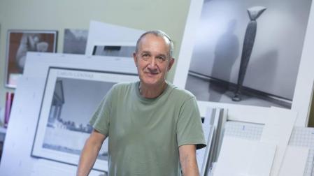 Carlos Cánovas recorre su trayectoria a través de fotografías