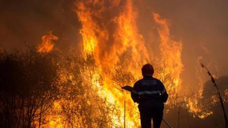 Once incendios arrasan 6.700 hectáreas en Ourense