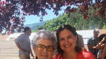 Elena tuvo su funeral... seis meses después