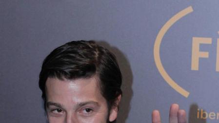 Diego Luna regresa a Netflix como creador en 'Todo va a estar bien'