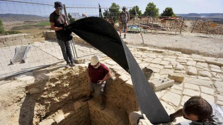 Las excavaciones en el castillo de Santacara sacan a la luz el aljibe