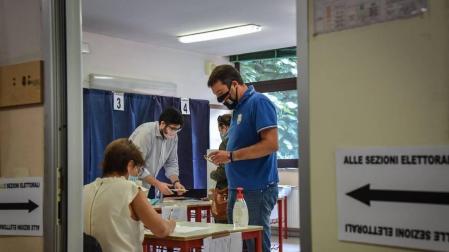 Italia vota "sí" al recorte de parlamentarios defendido por el Gobierno
