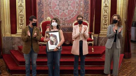 Ixone Gil, del IES Iturrama, gana el premio de diseño Navarra de Colores